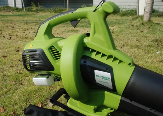 Hand-held Leaf Crusher Three in One Leaf Suction Blower Road Dust Paper Vacuum Cleaner Blower