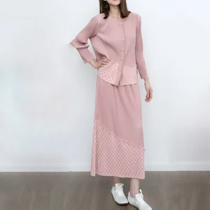Factory Quality Fast Delivery Women's Elegant Set Designer Loose Cardigan Top and Skirt Two-Piece Set Miyake Pleated Set
