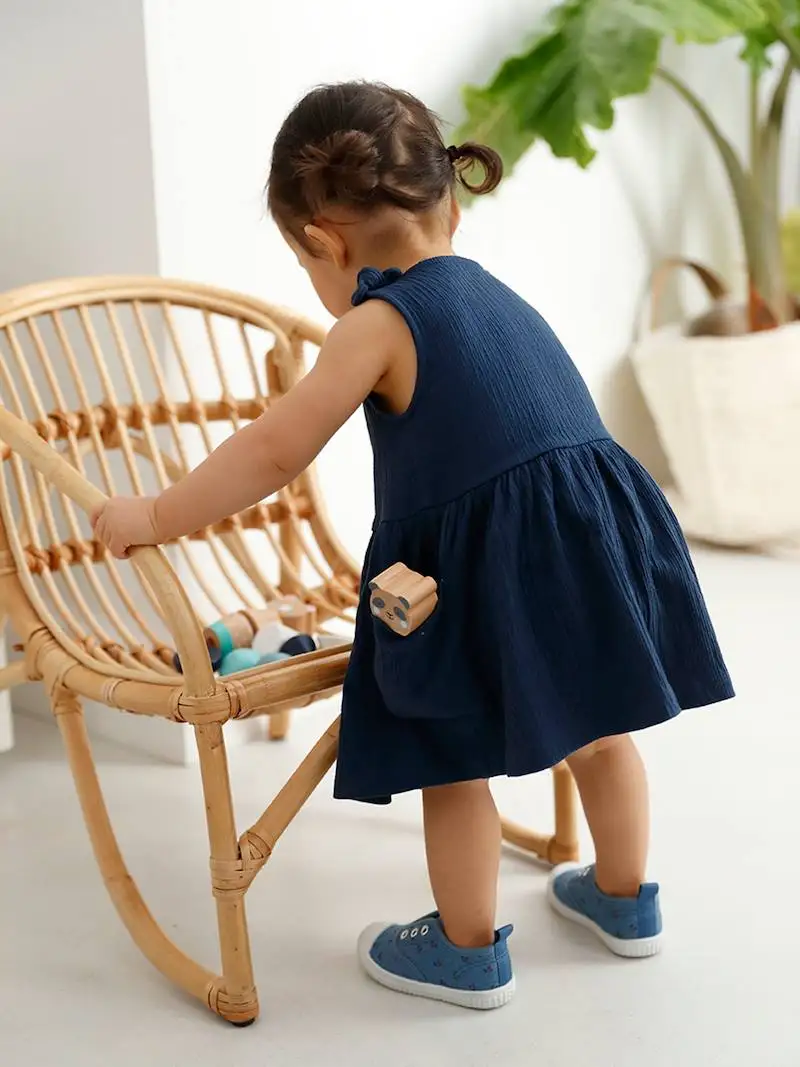 Premium quality children clothes dark blue crepon effect button down baby dress
