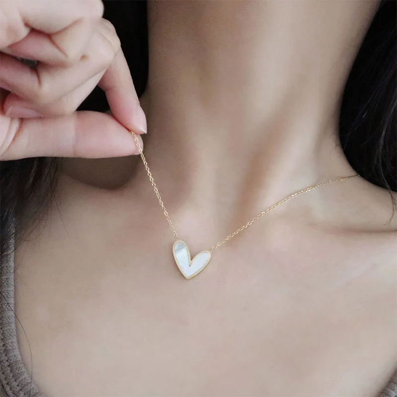 Cute Heart Pendant Necklace Dainty18k Gold Plated Thin Chain Shell