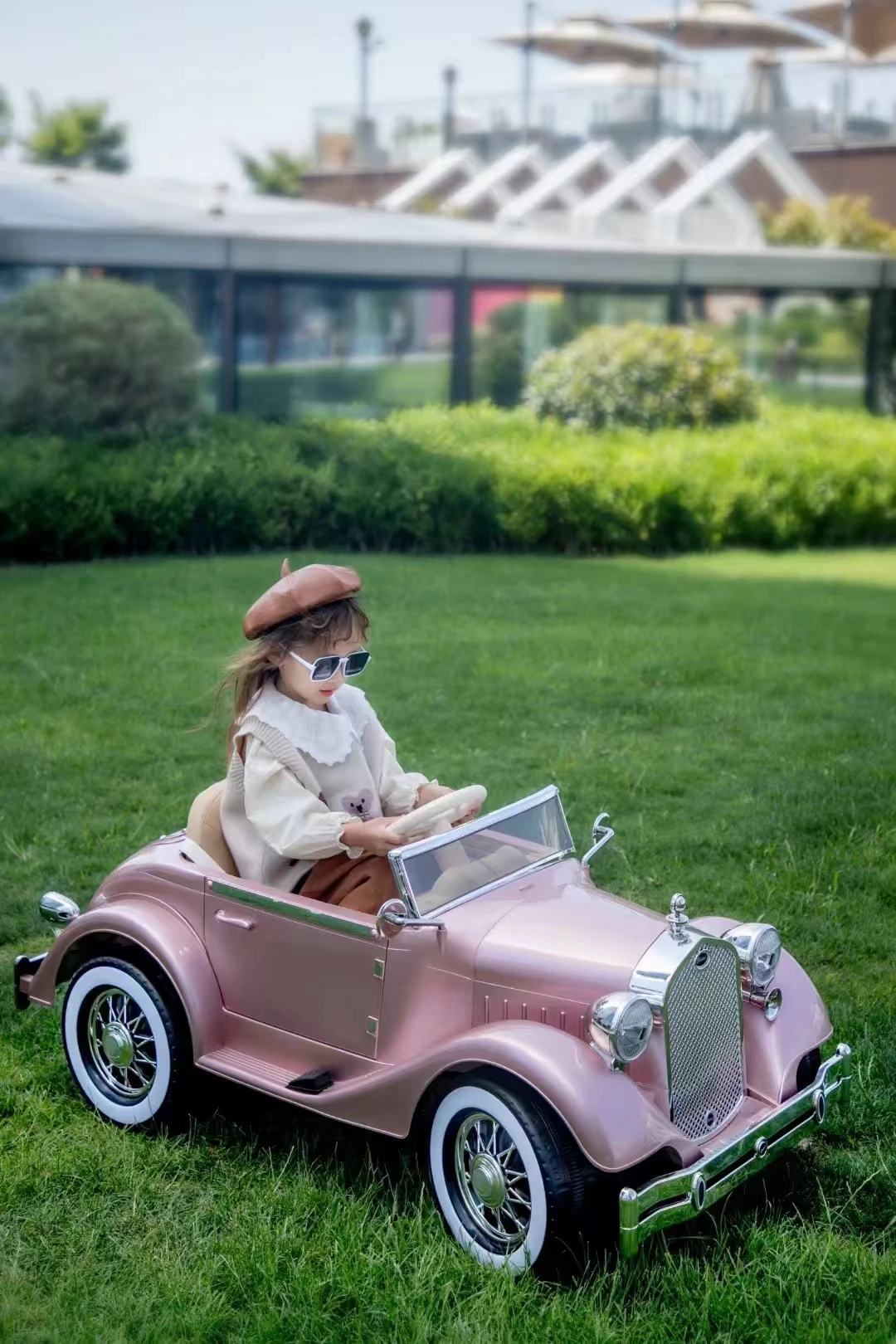 Vintage Children's Four-Wheeler Ride-on Car Toy with Remote Control