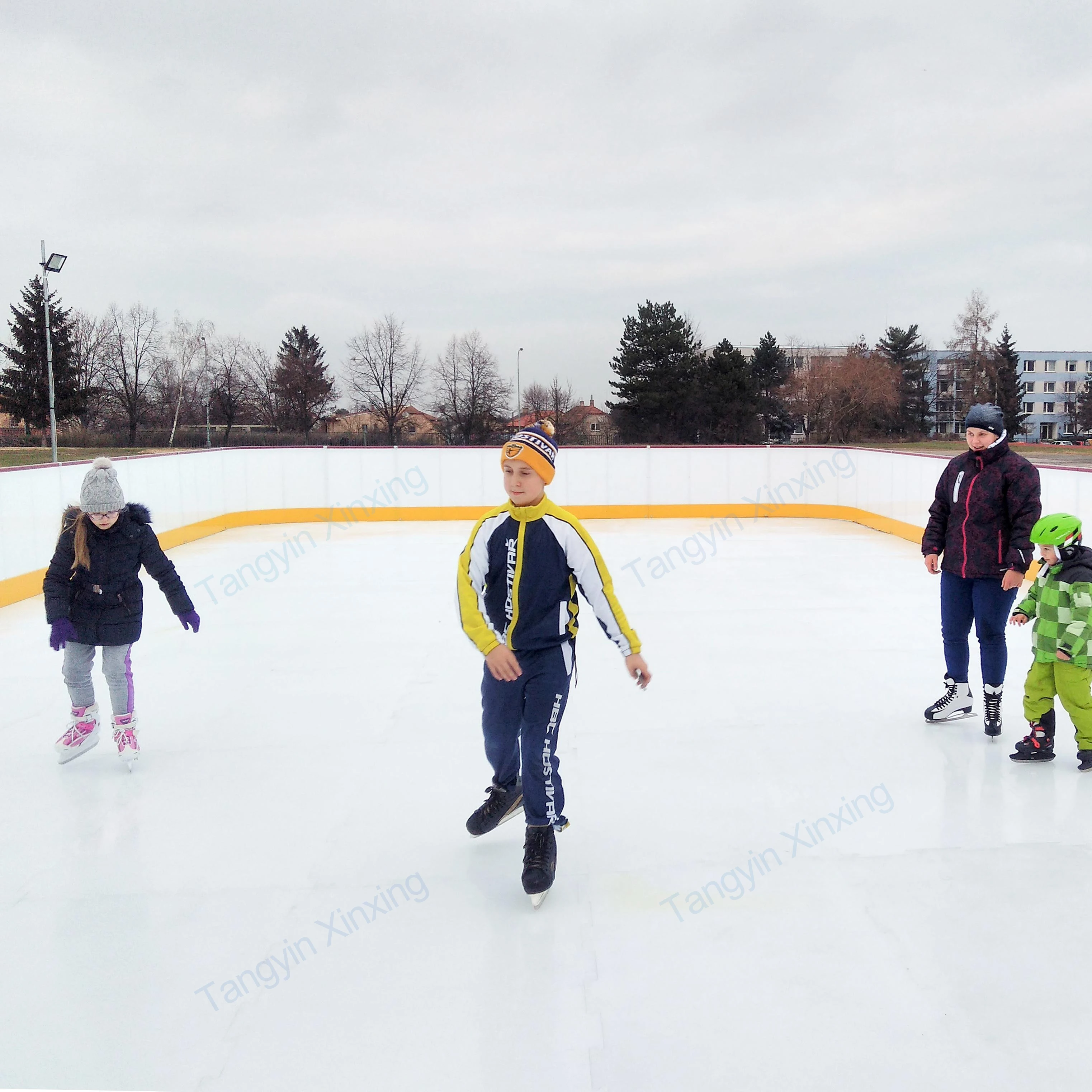 HDPE Polyethylene Synthetic Ice Curling Hockey Rink Plates Board Panel Glide Rink with Cutting Service