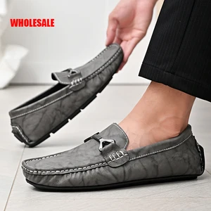 Genuine Leather Men's Casual Slip-On Loafers Breathable Flat Lazy Sneakers with Anti-Slip Feature for Autumn Driving