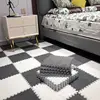 Oferta especial para madrugadores: gris y blanco