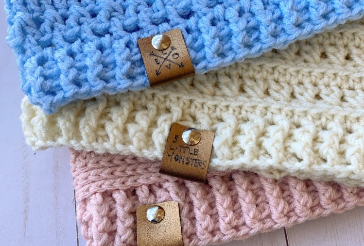custom handmade folding knitting leather labels