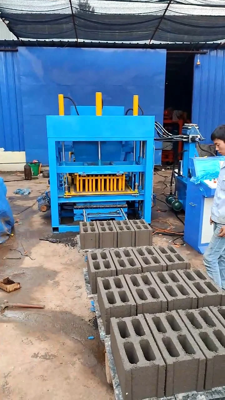 Concrete Block Machine - Interlocking Fly Ash Brick Maker