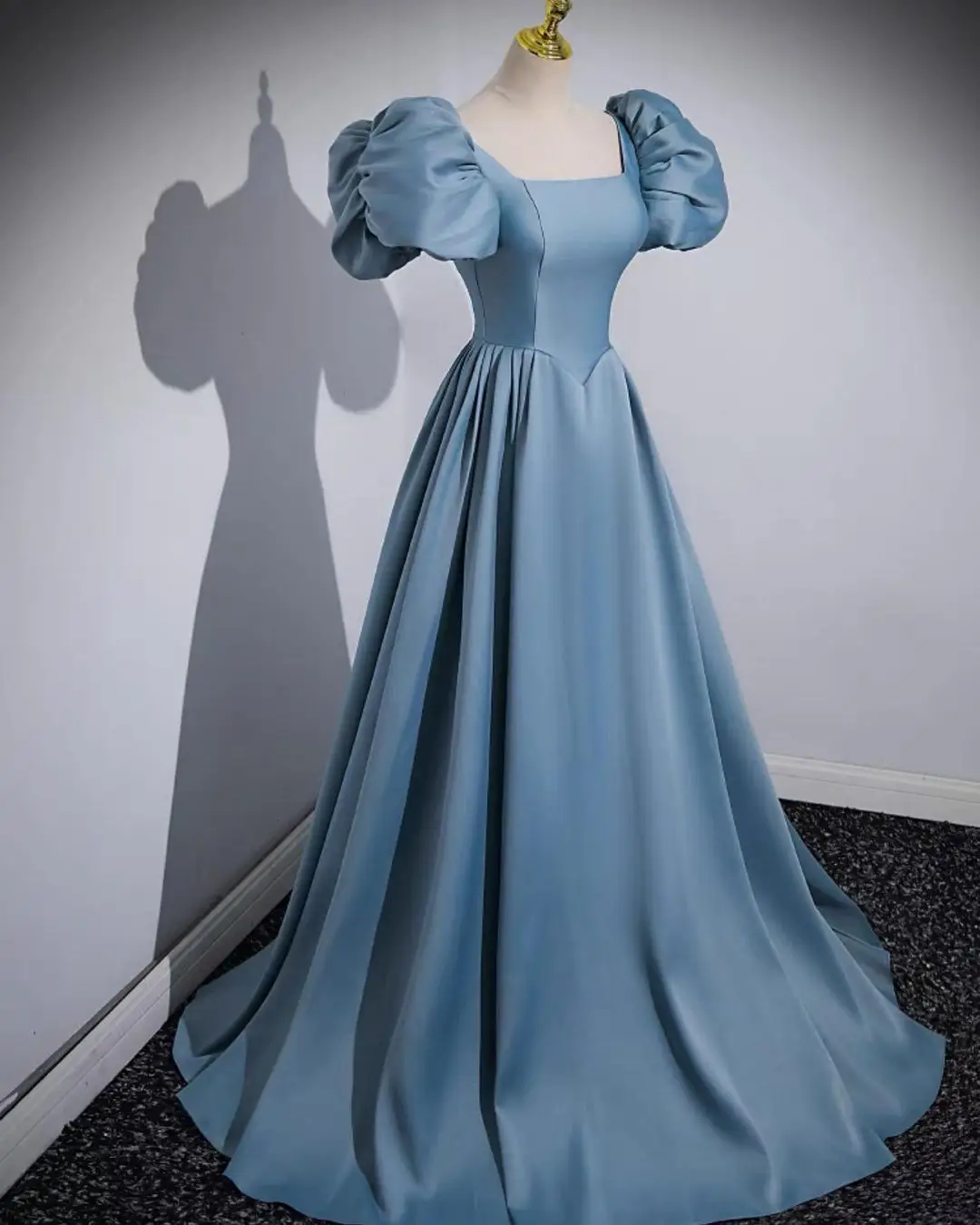 High Quality Floor-length Blue Satin A-line Corset Prom Gown With Puff  Sleeve Square Neck Evening Party Dress for Women