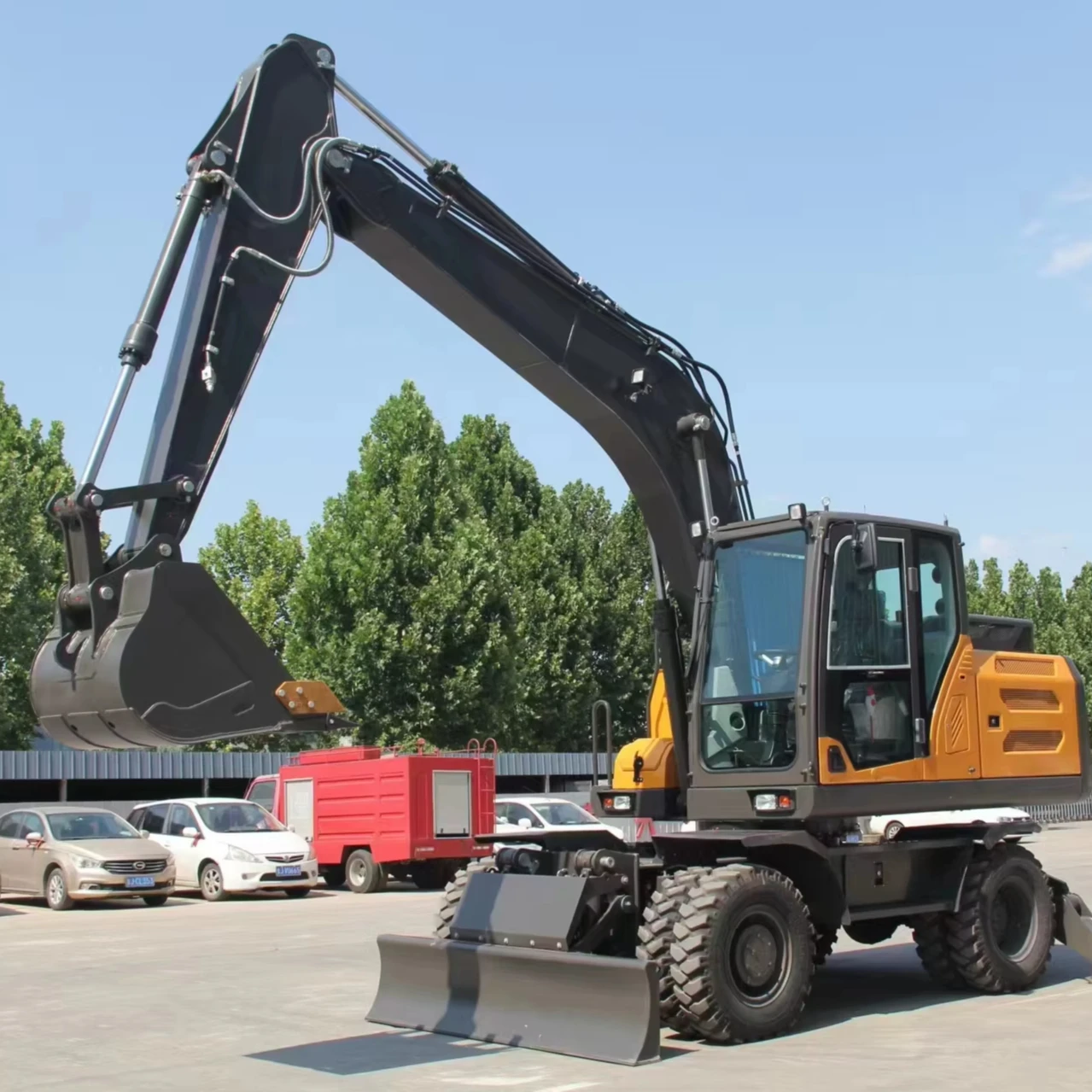 Crawler excavator, 3.5 t and 7.5 t models