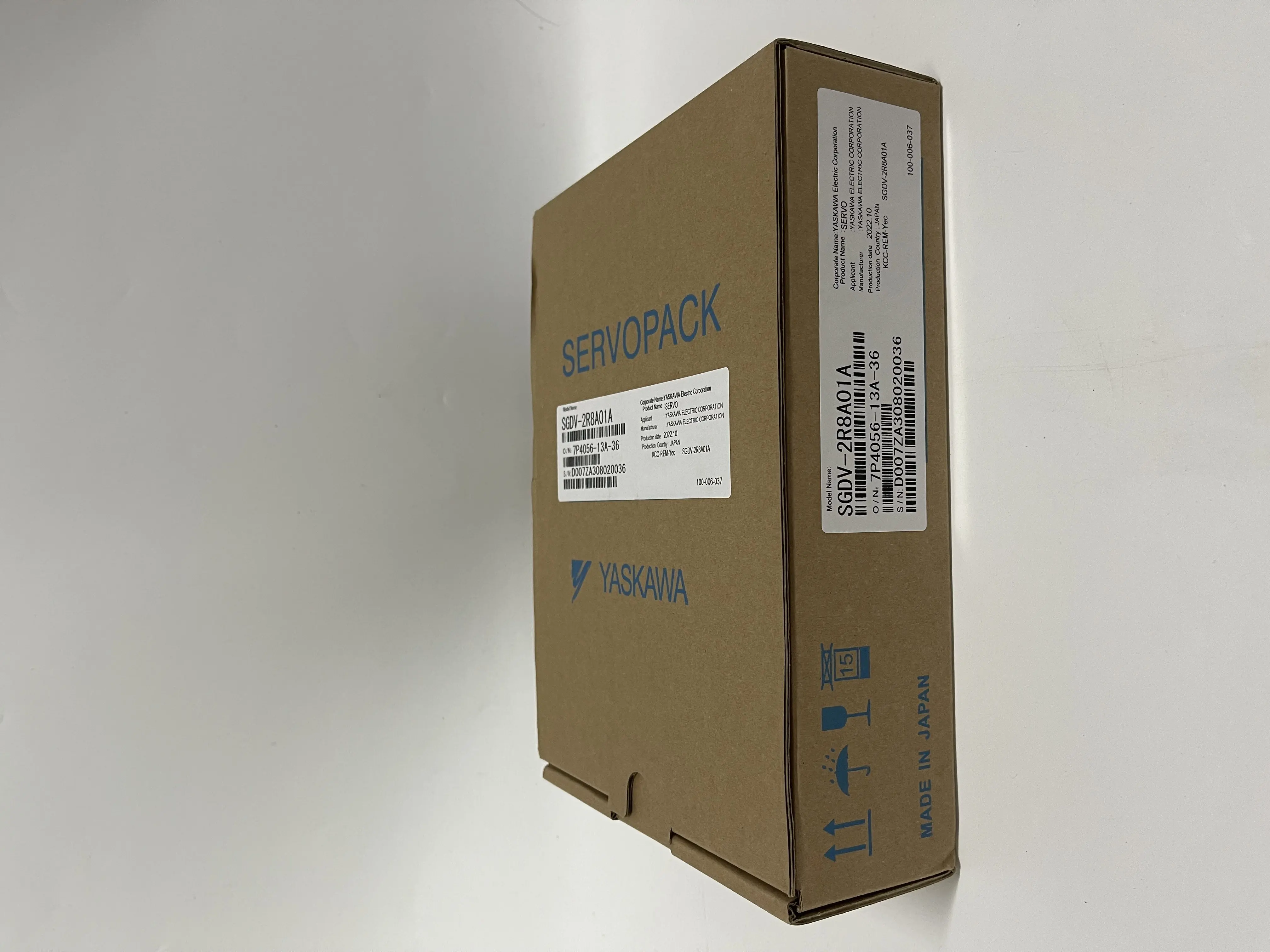 Yaskawa AC Servo Drive SGDV-2R8A01A Yaskawa AC Servo Drive SGDV-2R8A01A