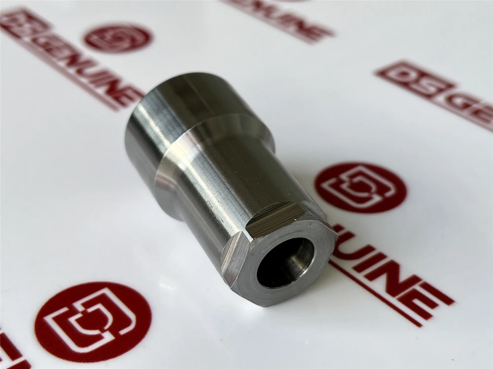イグニールさん専用 High Quality ISX XPI Injector Fuel Supply Tube 2894829