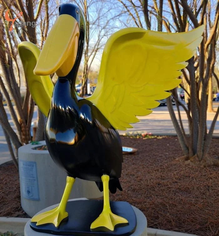 Custom Designed Large Resin Crafts Whalehead Stork Statue Creative Animal Cartoon Sculpture for Outdoor Display