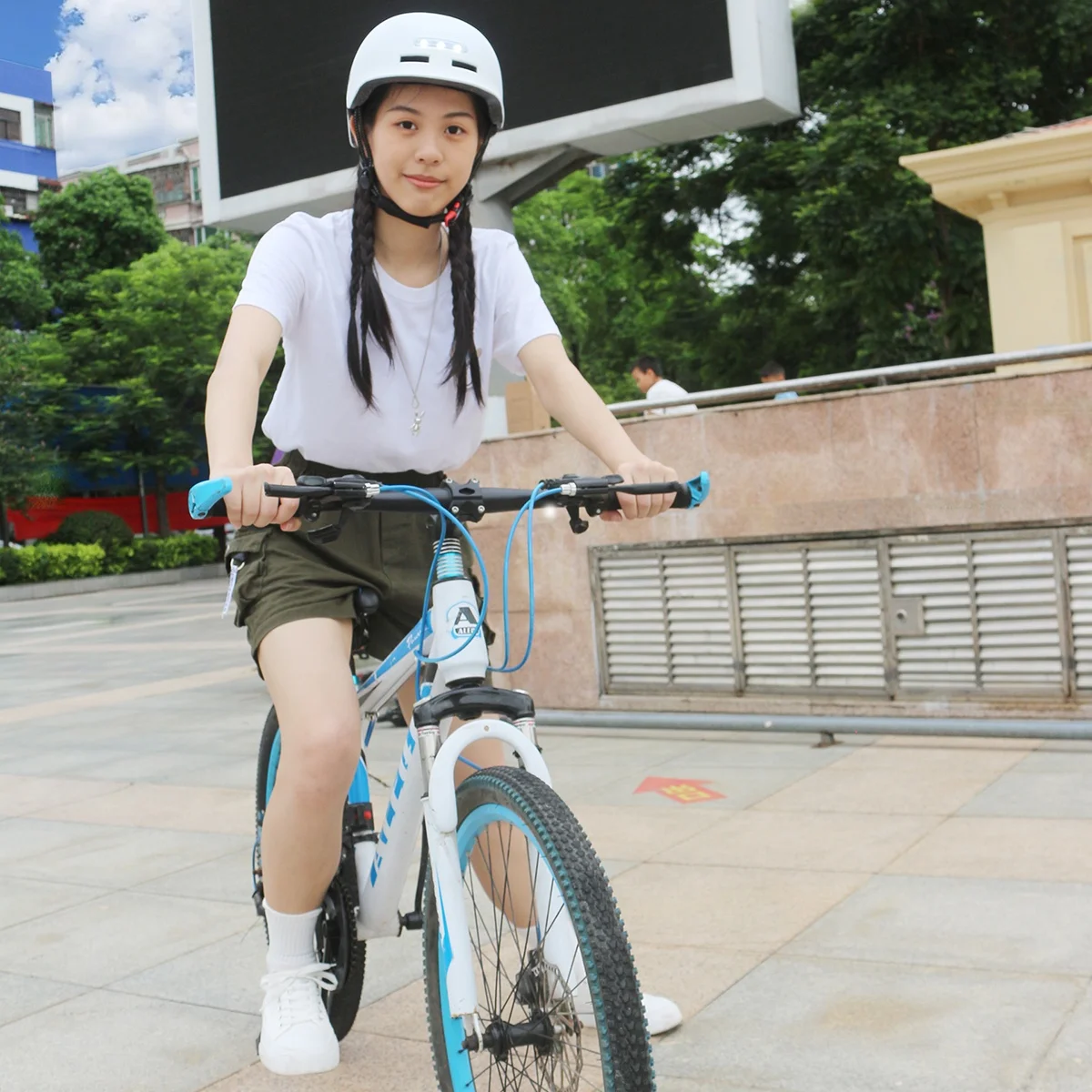 Smart LED Fold Bicycle Helmet City and Sharing Bike Helmet