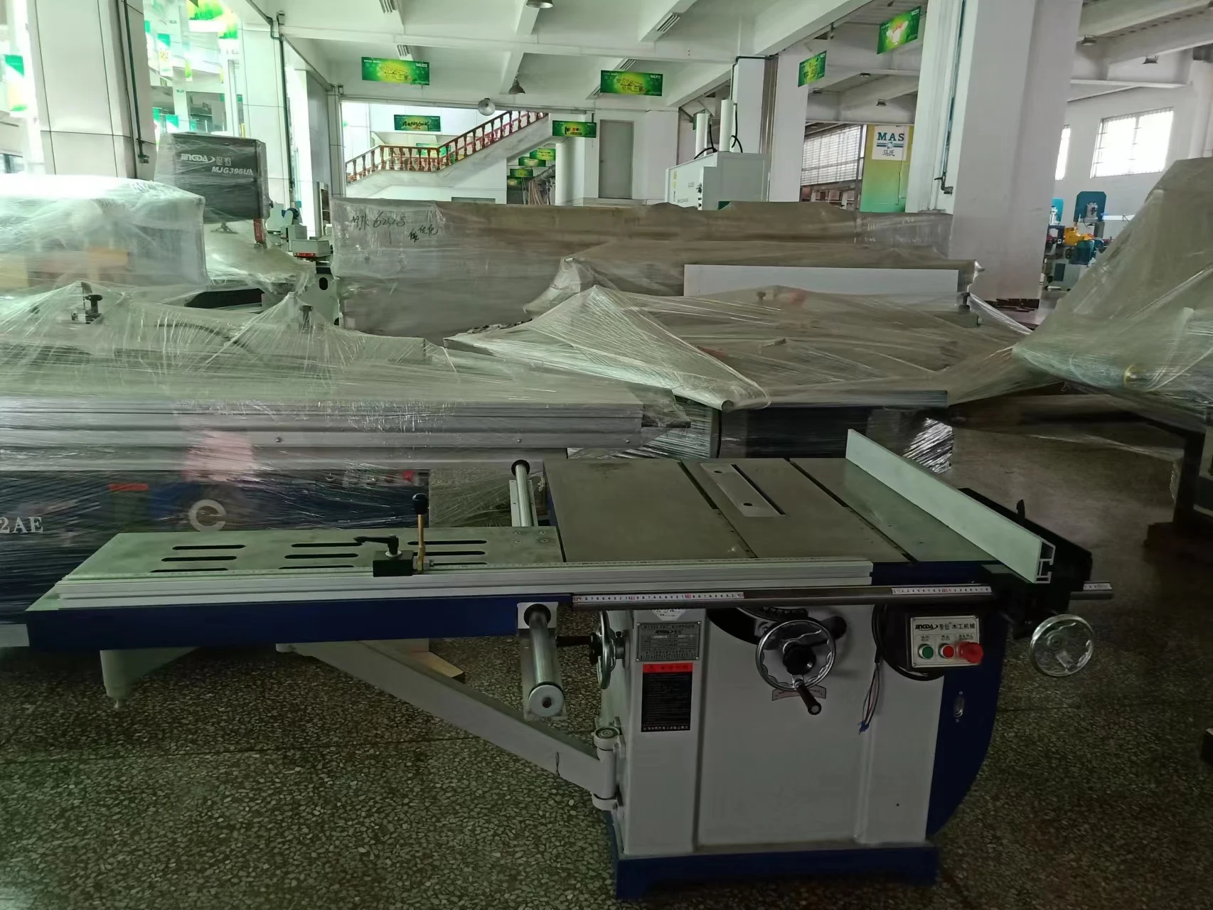 Mj113.5bt Title Sliding Radial Arm Circular Saw Woodworking Radial Arm