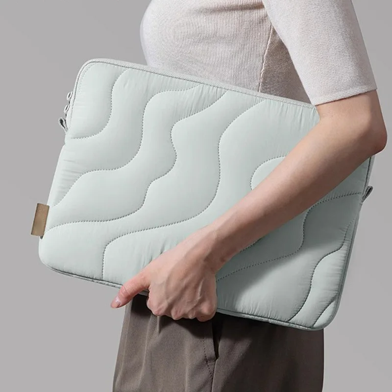 Wholesale Custom Quilted Nylon Laptop Bag Lightweight Shockproof Waterproof Carry Bag for 13 14 15.6 16 Inch Universal Notebook