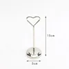 Design cœur argenté de 15 cm (6 pouces) de hauteur.