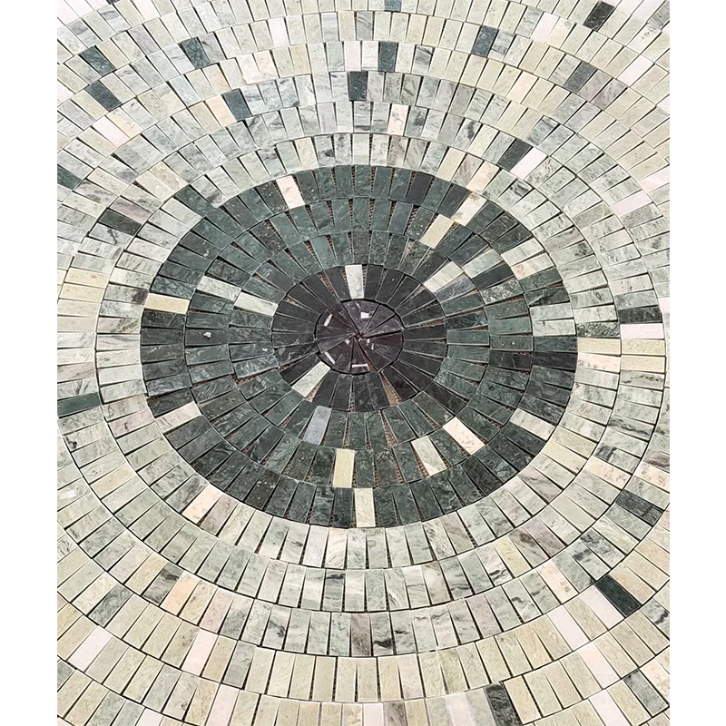 กระเบื้องโมเสกหินอ่อนสีเขียวธรรมชาติ สำหรับปูพื้นหรูหรา ดีไซน์กระเบื้องปูพื้นที่ทันสมัยสำหรับตกแต่งภายในโรงแรมและวิลล่า ดีไซน์พื้นหินอ่อน