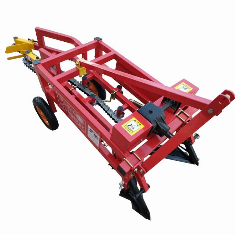 Small Mini Groundnut Picking Machine China Peanut Harvester Harvesting Machine for Tractors