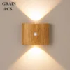Trois lumières à cadre en bois