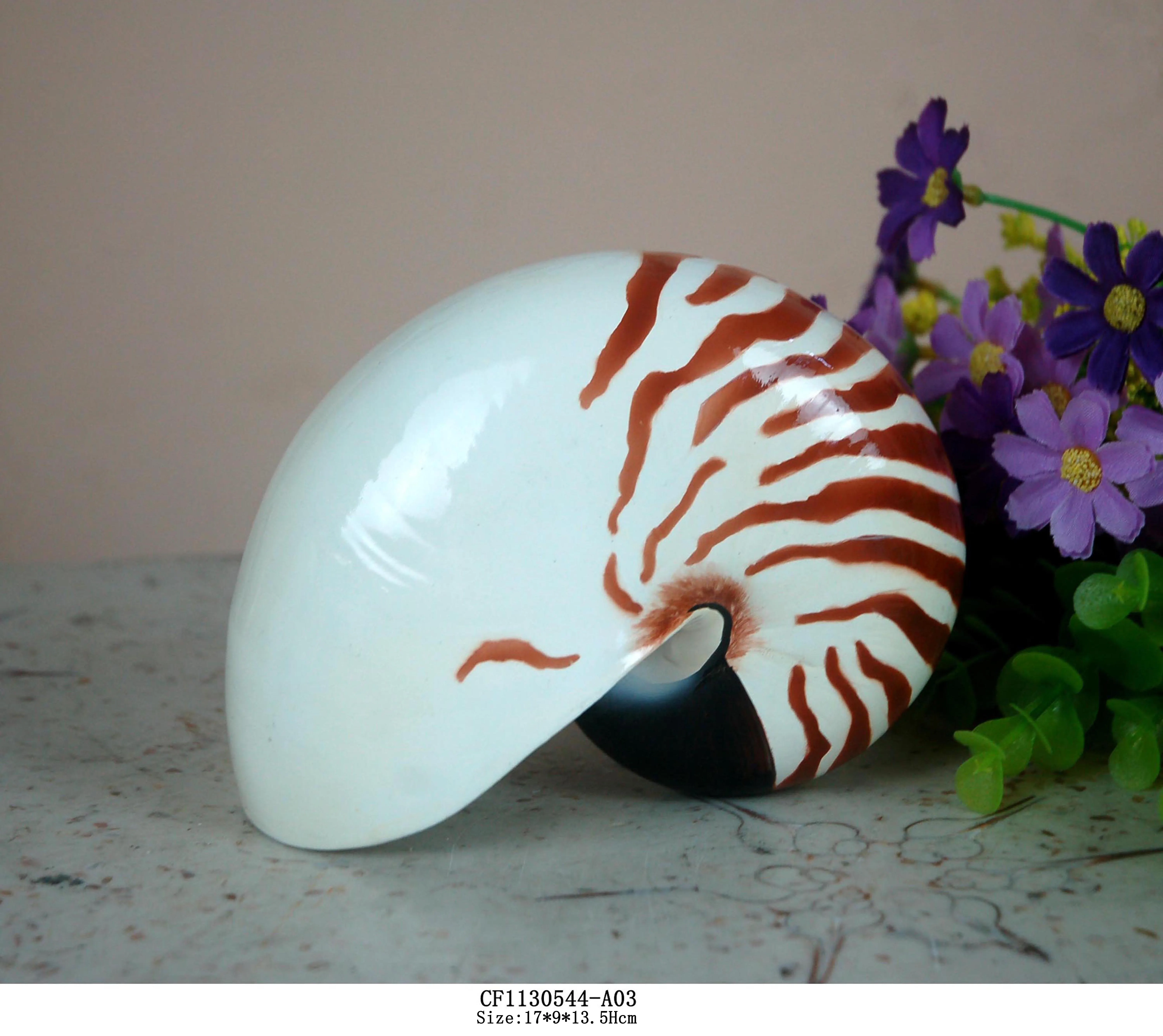 Wholesales Sea Coastal Artificial Resin Ocean Collection Spiral Shell Conch For Garden Home Decor manufacture