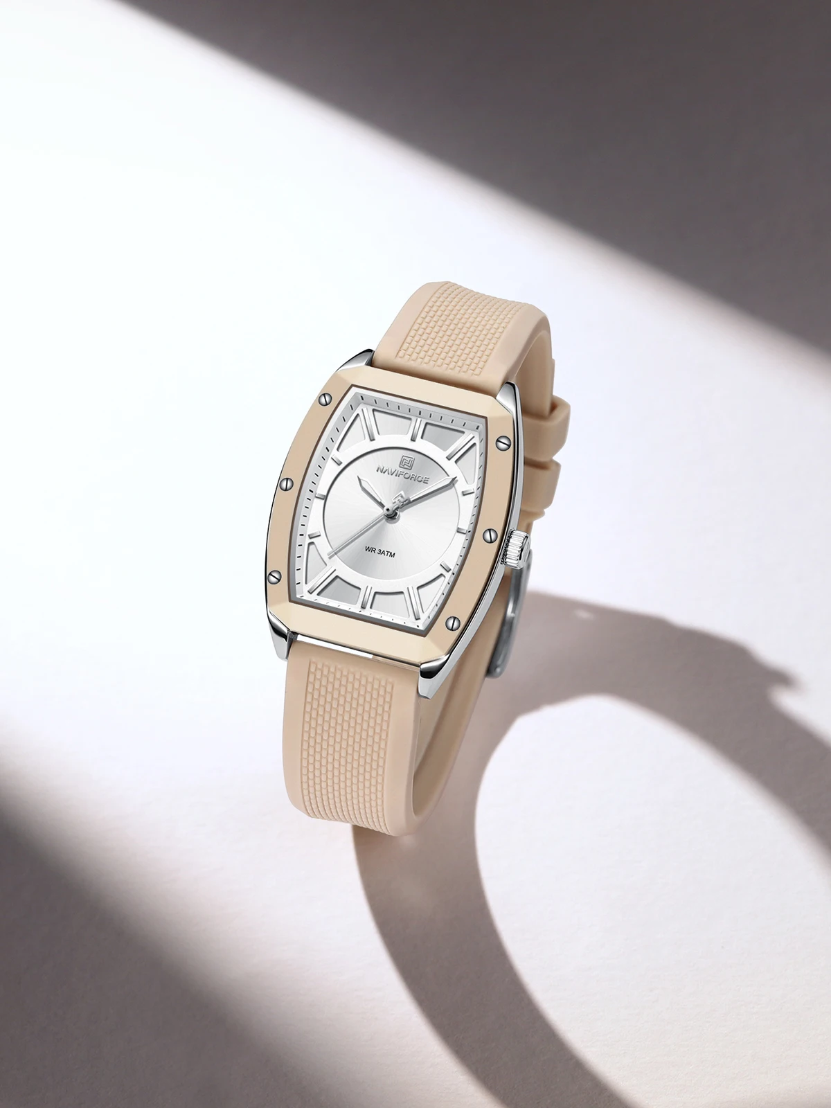 NAVIFORCE 5049 Watch Women Elegant Fashion Quartz Watches Silicone Strap Sports Ladies Watch Big Dial Waterproof Wristwatch