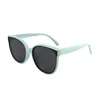 C8-light green