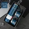 Ensemble de tasses-bleu