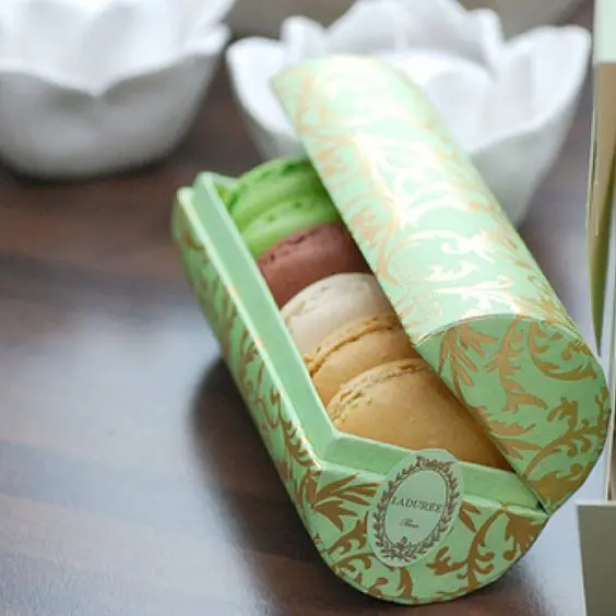 Custom Semicircle Macaroon Packing Premium Chocolate Gift Packaging Round Cylinder Cardboard Cookie Biscuit Box