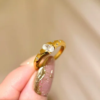 Xiaohongshu's Popular Women's Micro-Encrusted Sparkling Four-Pointed Star Ring Luxury Fashionable Pigeon Egg Ring