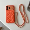 Arancione con catena neutra e logo CC.
