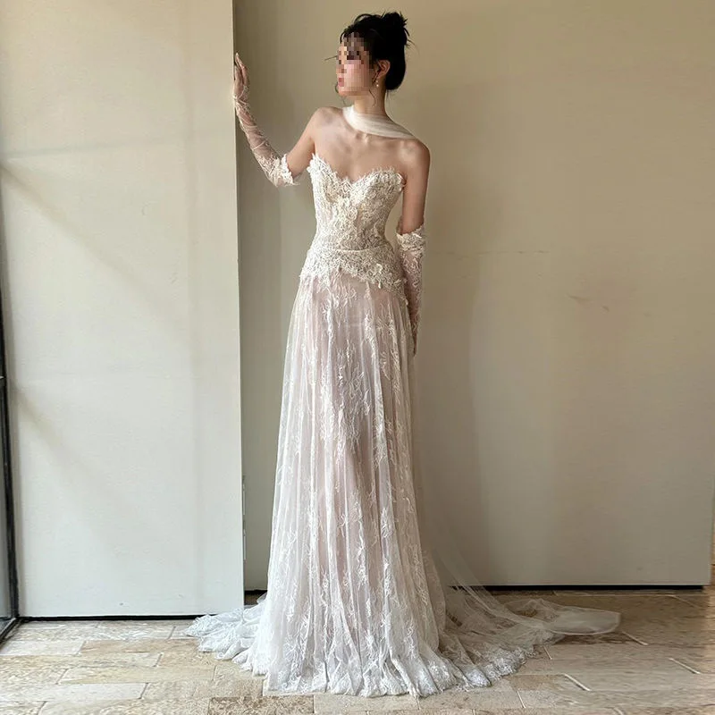 S1074L 2026 New Fashion Strapless Lace Applique Tulle Wedding Dress