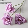 3 rosas moradas