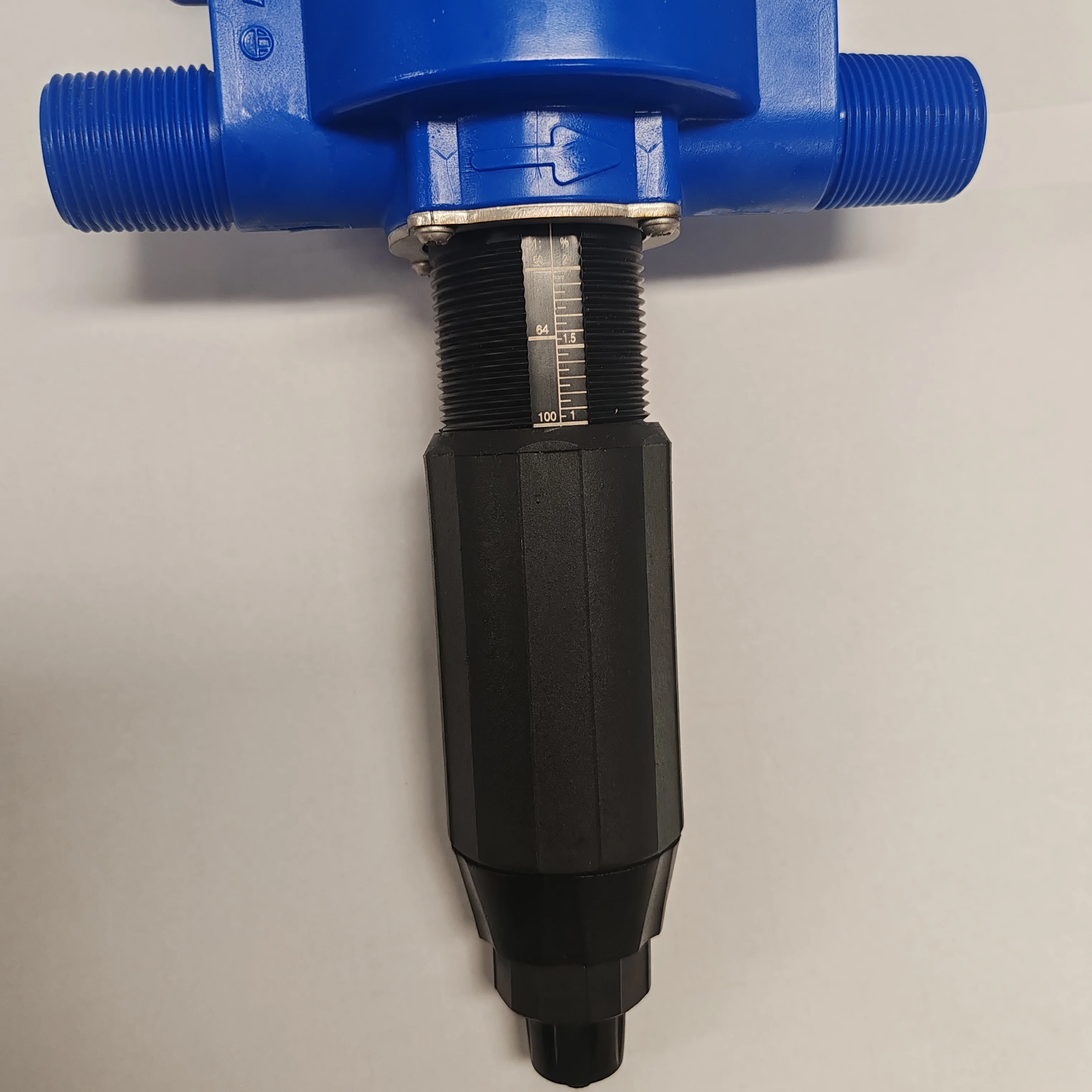 New DOSATRON Dosing Device D25BL2VFCN (ABS Material 1 Year