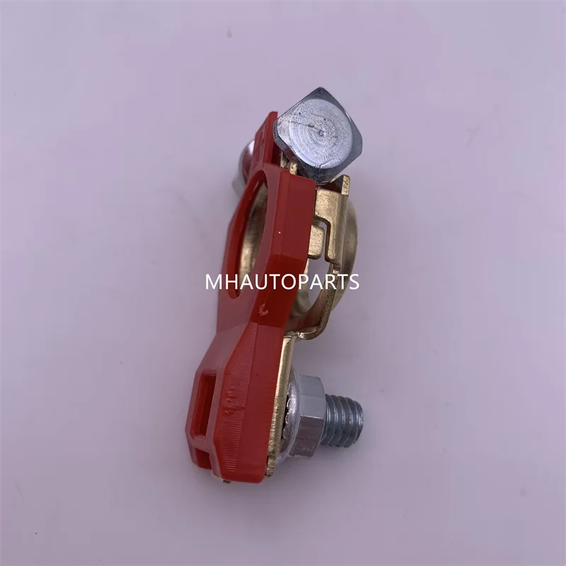 Auto Parts Battery Positive Terminal 82675-60030 for Land Cruiser