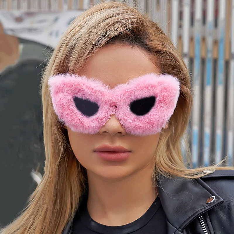 Trendy Fluffy Plush Cat Eye Sunglasses Women 2024 Punk Soft  display picture 1