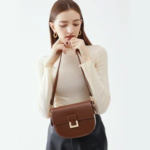 Wholesale Custom 2026 Women's Retro Genuine Leather Shoulder Bags Elegant Saddle Bag Ladies Luxury Messenger Bag Crossbody Bag