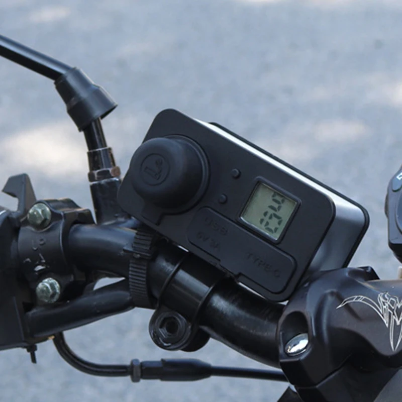 Source Bike mobile charger with voltmeter clock USB-C port