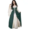 Vert [jupe, gilet et ruban]