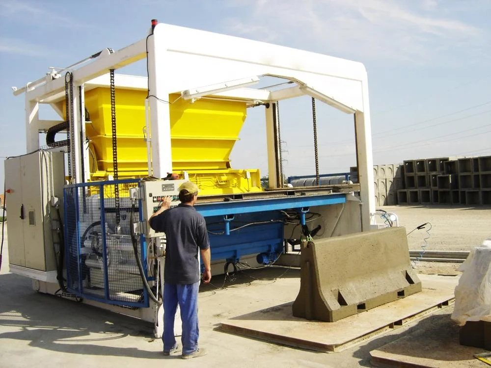 Manhole Rising Machine Alibaba.com: Precast Concrete Sewer Drainage Pipe Manhole Production ...