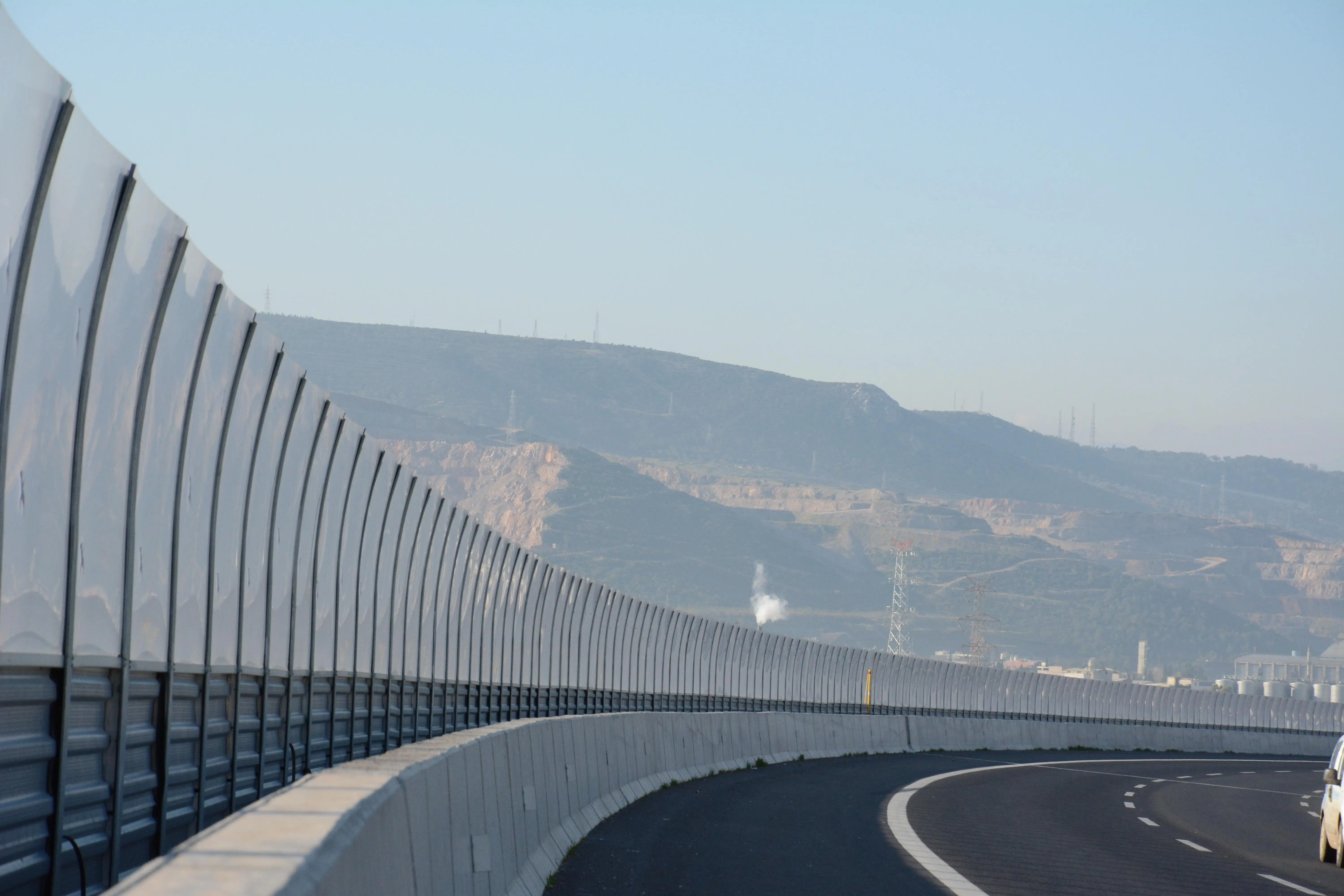 Modern Outdoor Highway Soundproof Wall Construction Noise Barrier High Acoustic Performance Stylish Acrylic Sound Barrier Sheet