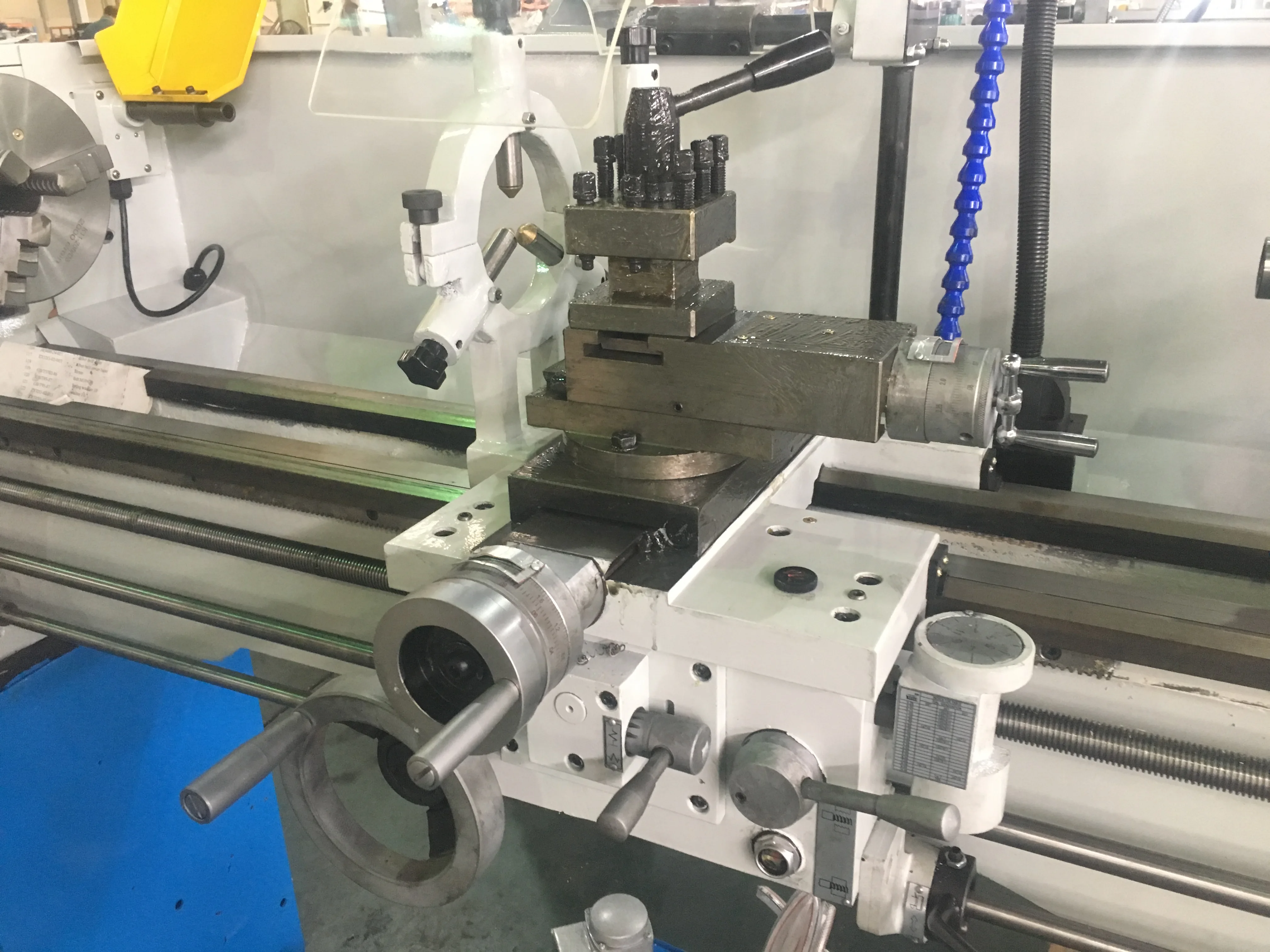 Bench Lathe Machine C0636B 1000mm 52mm Spidle Bore
