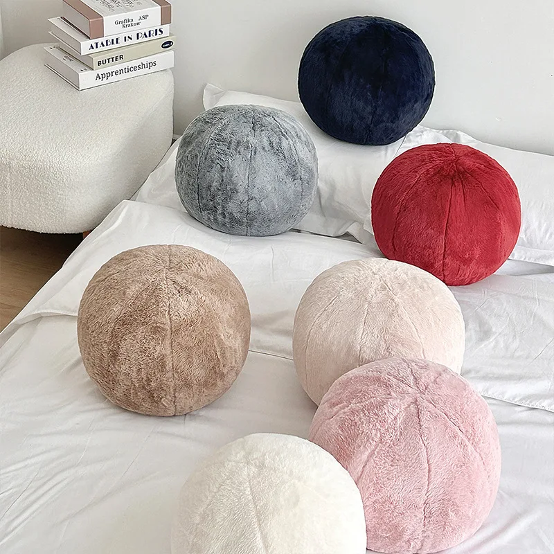 Wholesale New Design Soft Plush Rabbit Fur Round Cushion Hand Knitted Woven Cushion Home Decorative Sofa Pillow manufacture