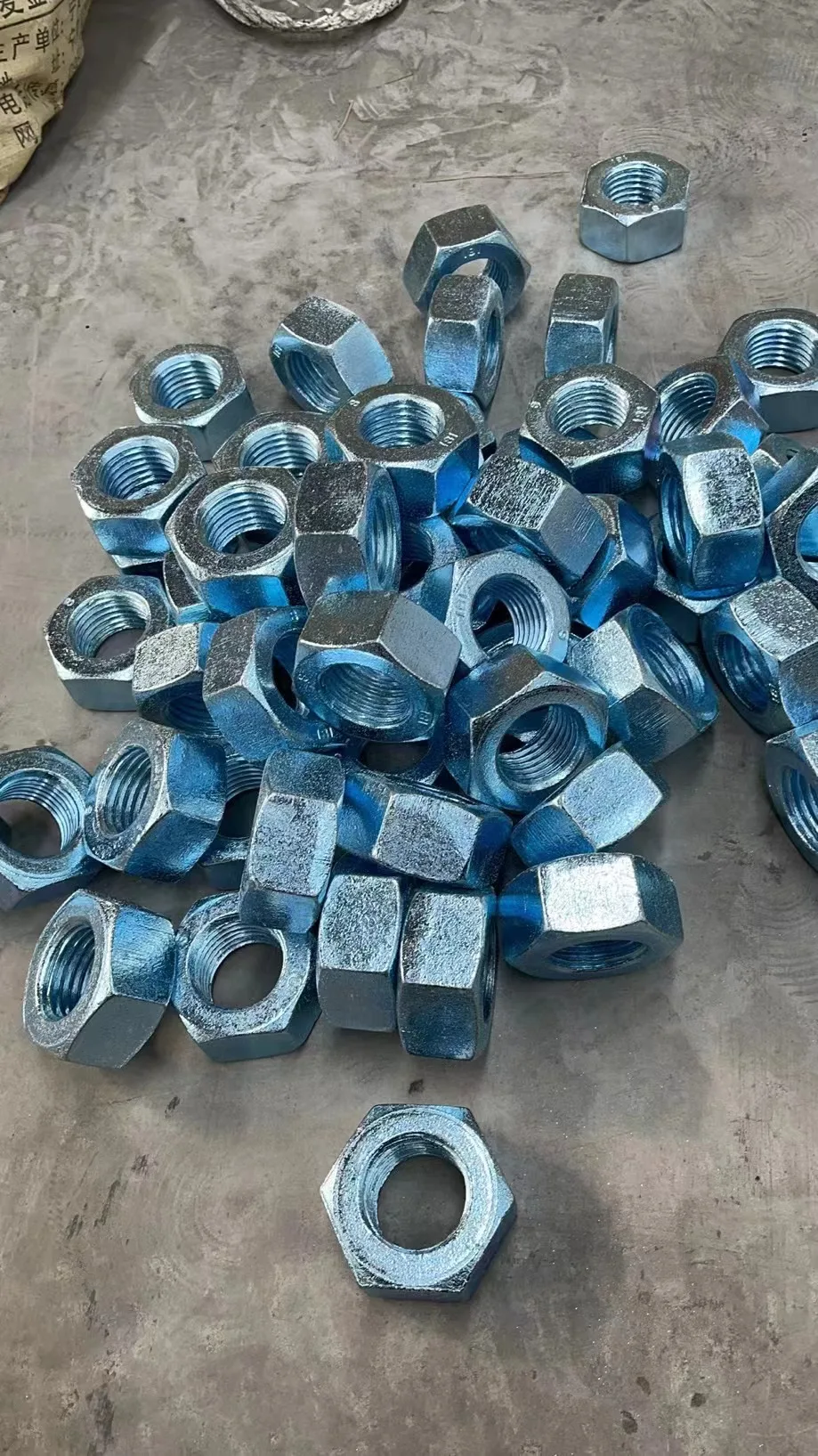 Din934 Galvanized Hex Nuts Factory Direct Sales Grade 4 Grade 8 Grade10  M24 M27 M30 M33 Hex Nut