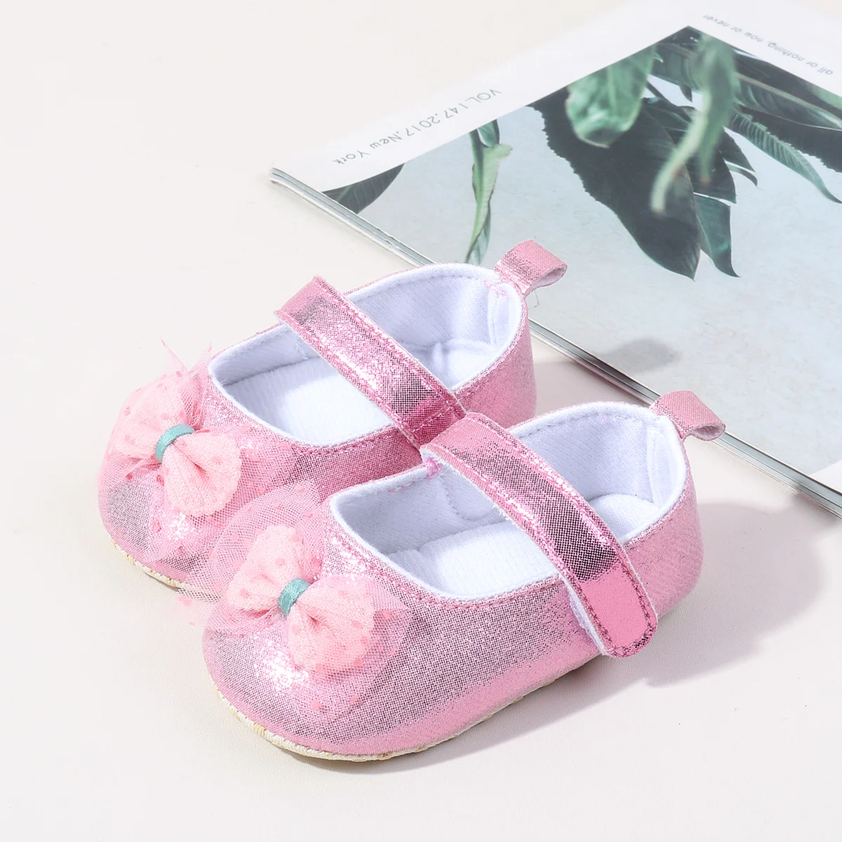 Hot Selling Bling Design Soft Sole Cheap Baby Girl Shoes Newborn Infant Shoes for Girls supplier