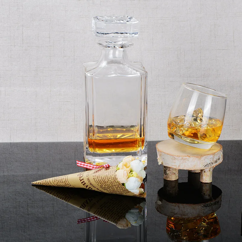 Custom Square Whiskey Glass Kit Set Bottle Whiskey Decanter with Wood Box