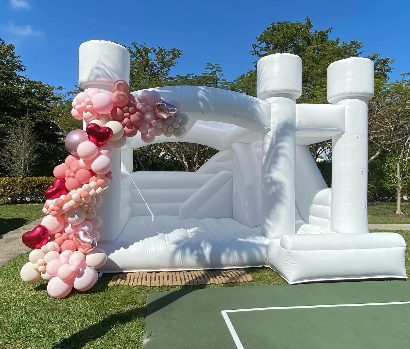Commercial PVC Ball Pool and Blower White Blow up Jumper Castle Inflatable Bounce House Water Slide