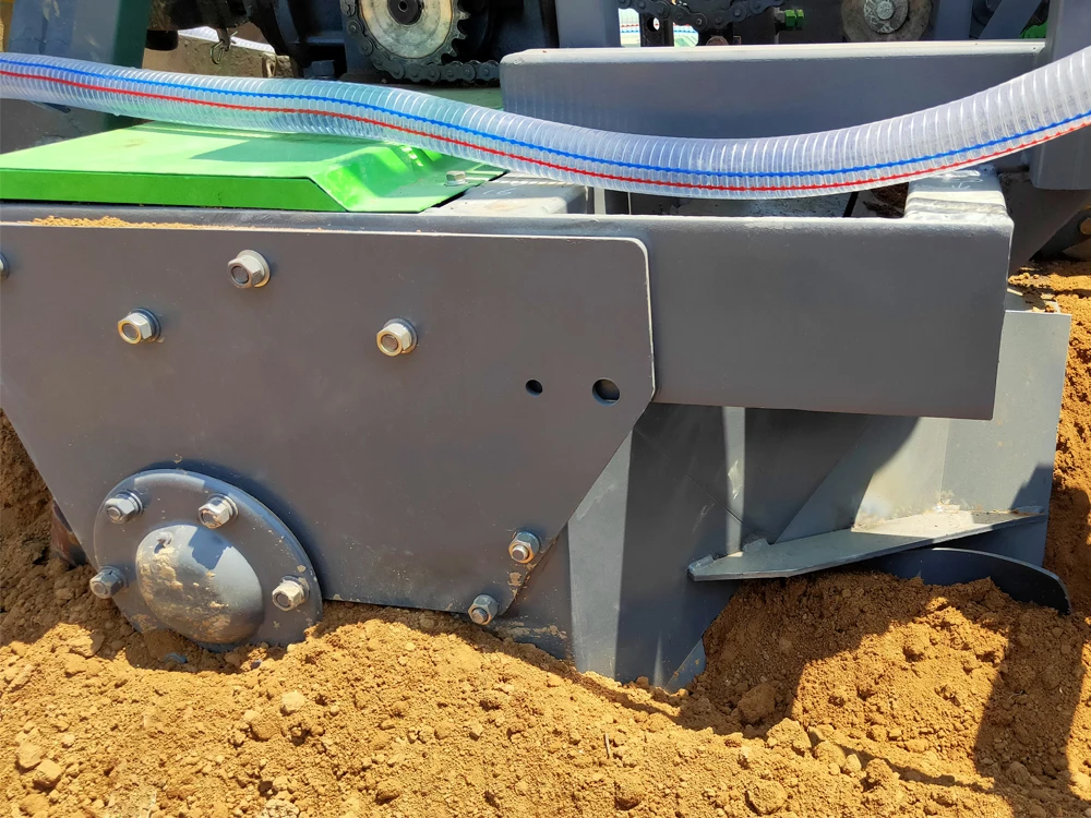 Multifunctional Sweet Potato Seedling Transplanting Machine for Oblique Seedling Planting and Boat Bottom Type Seedling Planting