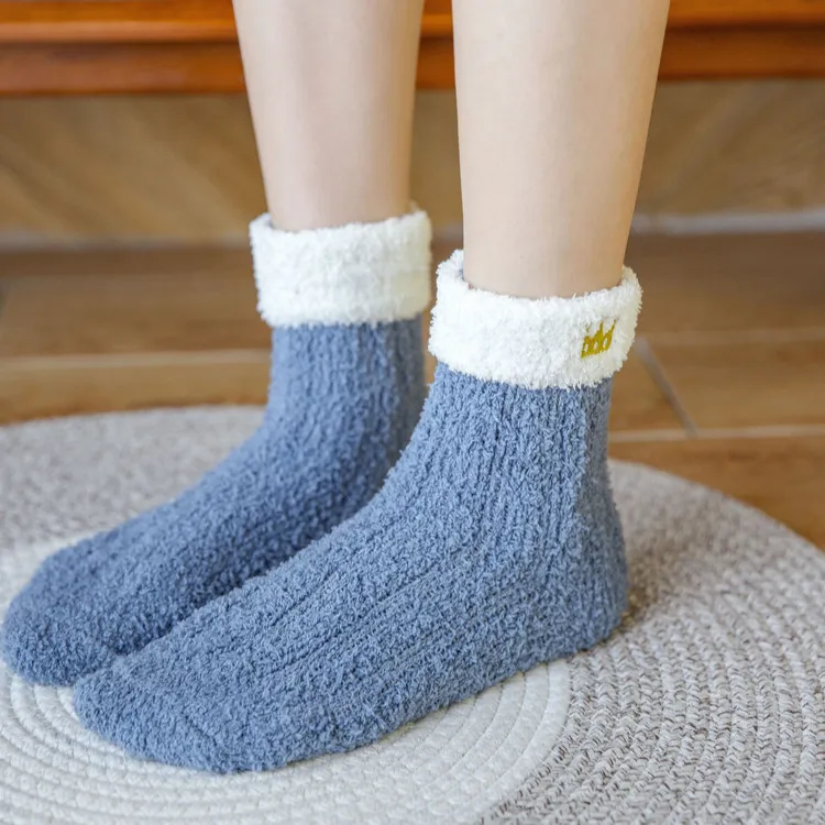 Factory Direct Micro Fleece Crown Embroidery Colorful Patterned Fuzzy Fluffy Winter Socks Soft Warm Lady Winter Socks