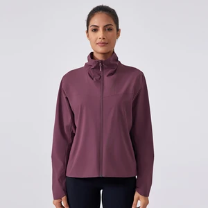 Wholesale Sportswear Lightweight Windbreaker Gym Outdoor Jackets Waterproof Zipper Hiking Jacket for Women