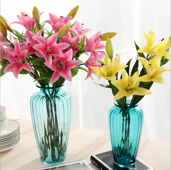 Free Sample Real Touch Artificial Spider Lily Greenish Lily Flower made Silk for Home Decoration for Graduation Easter Occasions