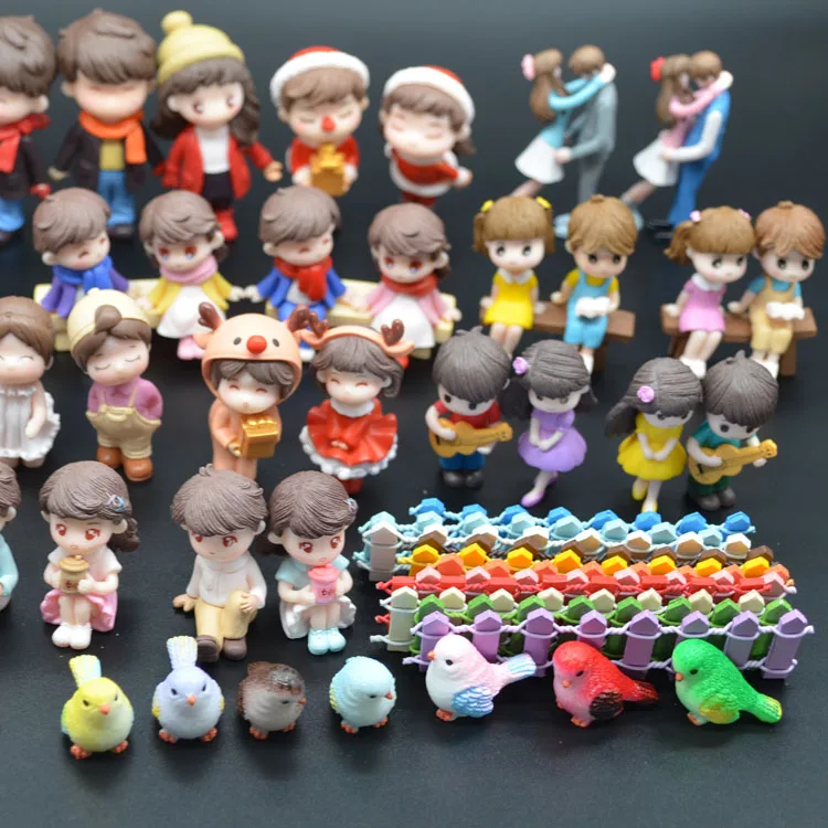 Garden Ornament Craft Wholesale Mini Figure Kissing Couple Plastic ...